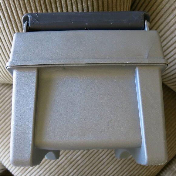 Vintage IGLOO Little Kool Rest Car Cooler Gray Blue Ice Console Cup Holder USA - Picture 7 of 15